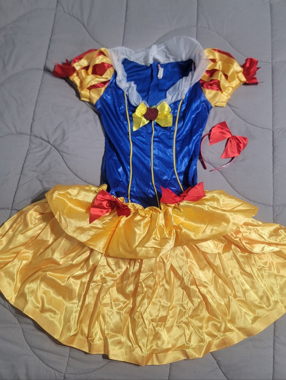 Leg Avenue Snow Princess Dress Costume - Size Junior Small/Medium